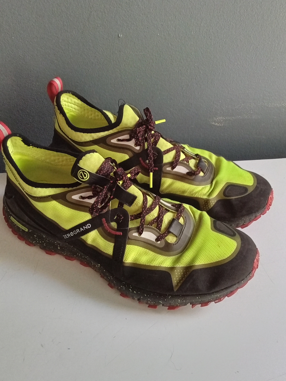 Cole Haan Zerogrand Outpace Neon Yellow Black Running Shoes Mens C32106